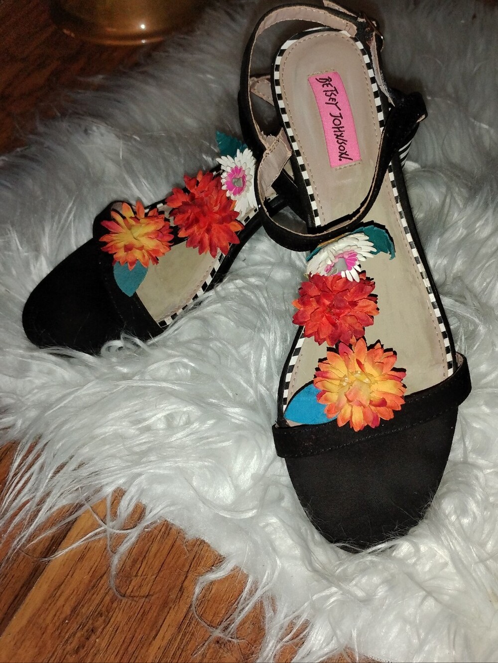 Betsey Johnson Andey Floral Sandals, Heels. Size 8 1/2